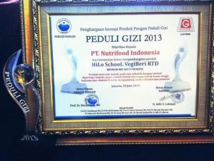 Cover Penghargaan Produk Pangan Peduli Gizi 2013
